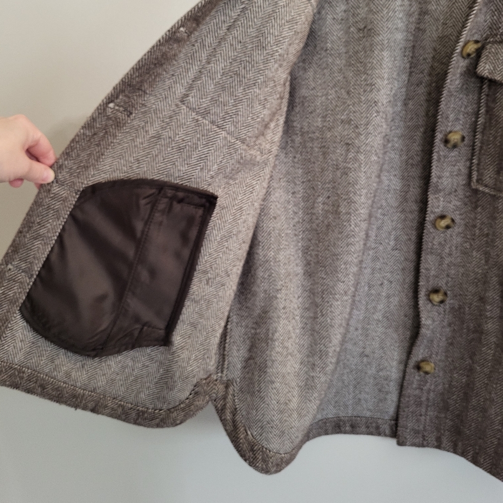 Denver Hayes Herringbone Shacket - Picture 5 of 9